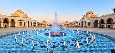The Difference Between Marketing Group Tours and Private Tours